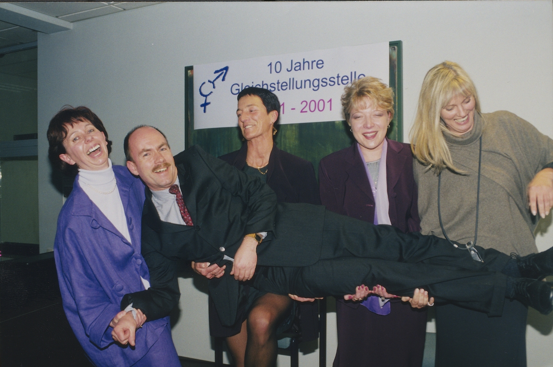 Fotografie von der 10-jährigen Jubiläumsfeier 2001 Fotografie von der 10-jährigen Jubiläumsfeier 2001